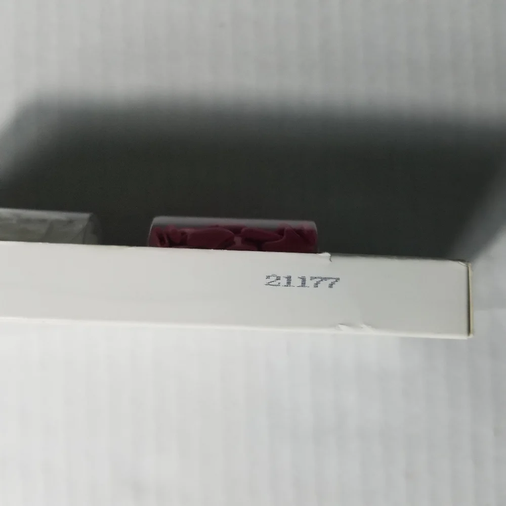 NEW IN BOX WELL AND GOOD CAT NAIL CAPS